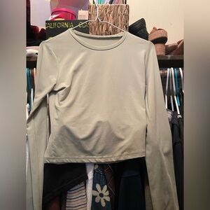 Women's Long Sleeve Top in Light Green